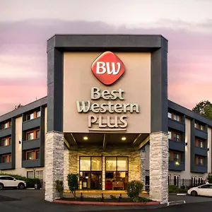 https://quality-inn-renton.seattlehotelsites.com