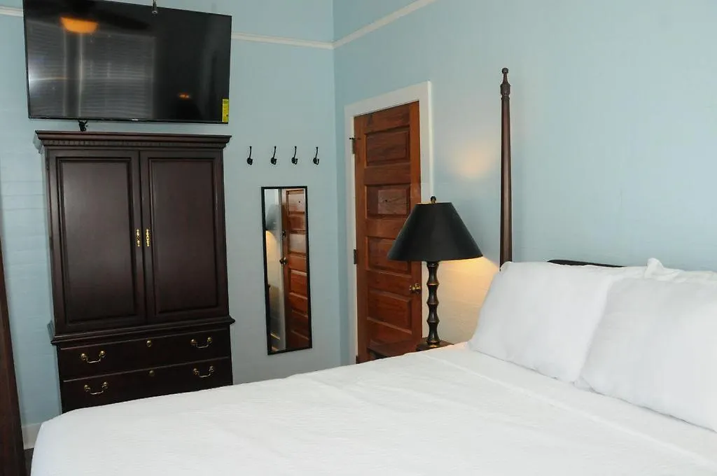 The Porch On Frances Inn - Adults Exclusive Key West
